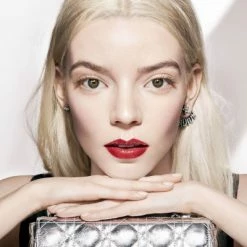 Dior Addict Rouge à Lèvres Brillant - 90 % D'origine Naturelle - Rechargeable -Guerlain Soldes Magasin addict lipstick 3