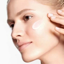 DIOR Capture Totale Crème Fermeté Et Correction Rides 8 DIOR Capture Totale Crème Fermeté Et Correction Rides -Guerlain Soldes Magasin capture totale cell energy 10