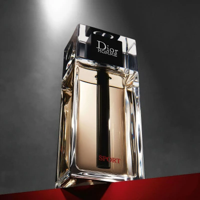Dior Homme Sport Eau De Toilette Pour Homme - Notes Fraîches, Boisées Et épicées 8 Dior Homme Sport Eau De Toilette Pour Homme - Notes Fraîches, Boisées Et épicées – Image 6