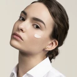 Dior Prestige La Crème Texture Riche - Crème Anti-âge Haute Réparation 9 Dior Prestige La Crème Texture Riche - Crème Anti-âge Haute Réparation -Guerlain Soldes Magasin dior prestige la creme texture riche creme anti age haute reparation 2