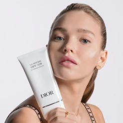 DIOR Le Démaquillage Au Nymphéa - La Mousse OFF/ON Mousse Nettoyante Anti-pollution Purifiante 8 DIOR Le Démaquillage Au Nymphéa - La Mousse OFF/ON Mousse Nettoyante Anti-pollution Purifiante -Guerlain Soldes Magasin la mousse off on 2