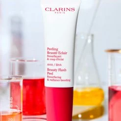 Clarins Peeling Beauté Éclair Resurfaçant & Coup D’éclat -Guerlain Soldes Magasin peeling beaute eclair resurfacant coup declat 1 2